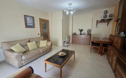 Living room of Flat for sale in Perales de Tajuña  with Air Conditioner, Heating and Terrace