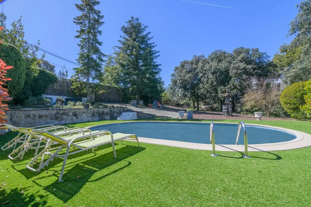Piscina de Casa o xalet en venda en Castellnou de Bages amb Jardí privat, Terrassa i Piscina