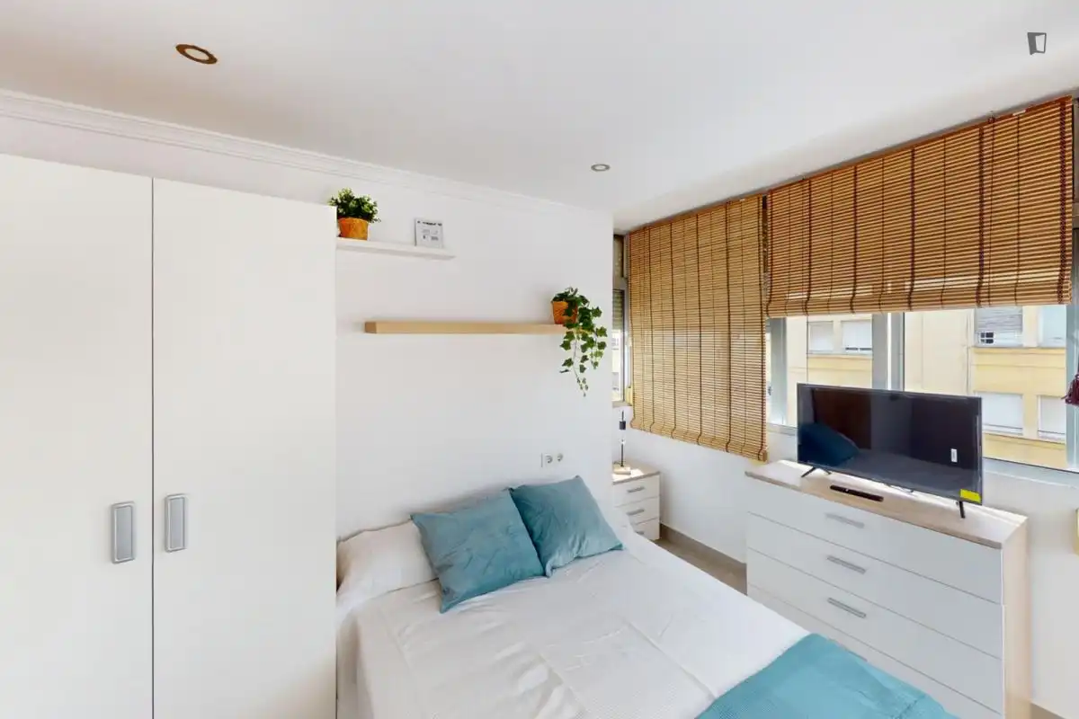 Bedroom of Apartments for share in Jerez de la Frontera  with Furnished, Washing machine and Microwave