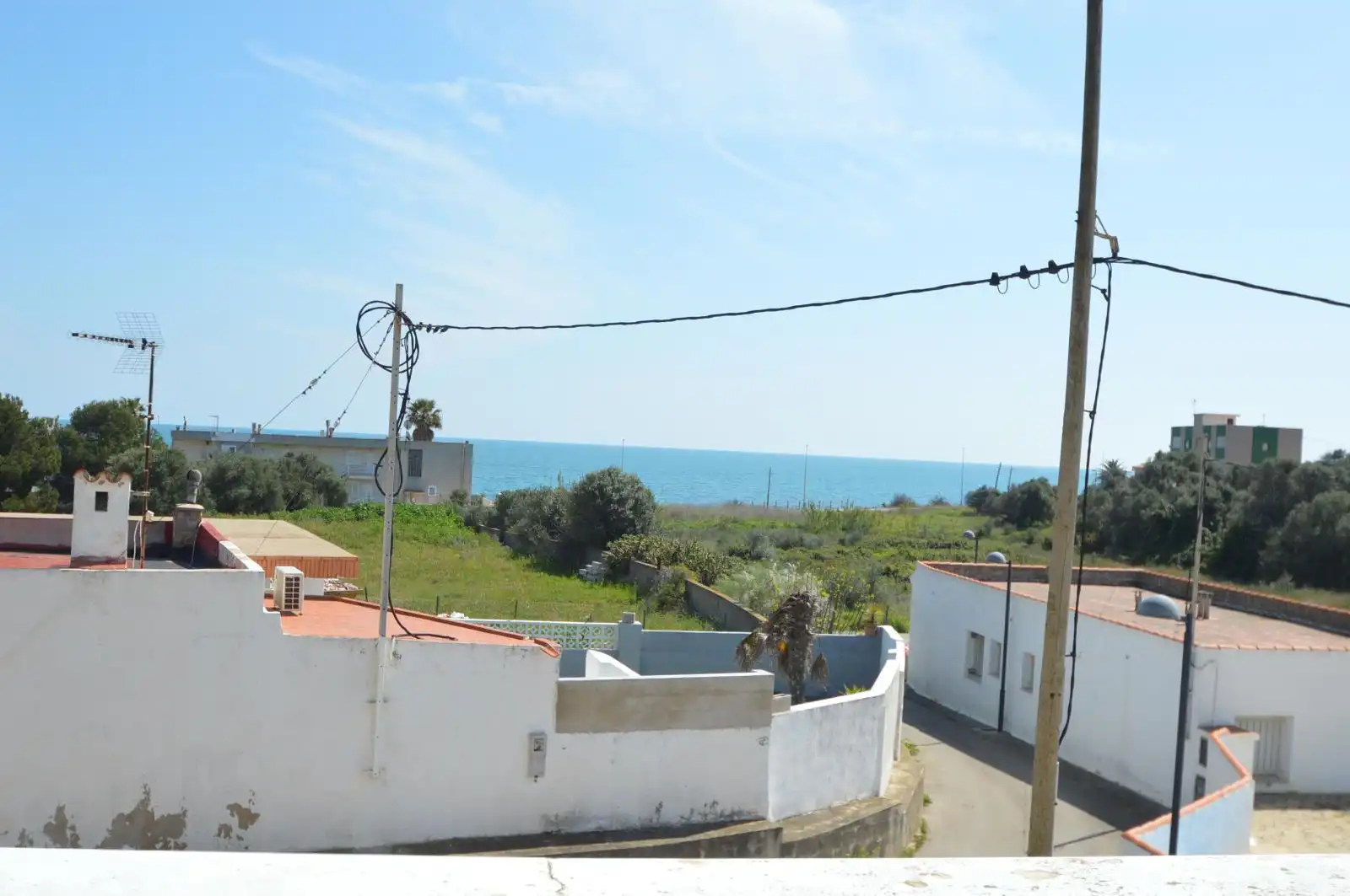 Vista exterior de Casa o xalet en venda en Vinaròs amb Aire condicionat, Calefacció i Jardí privat
