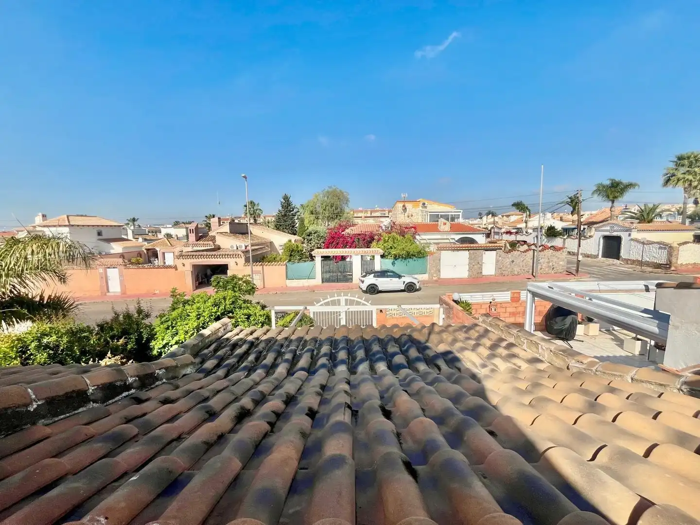 Vista exterior de Casa o xalet en venda en Orihuela amb Calefacció, Piscina i Moblat