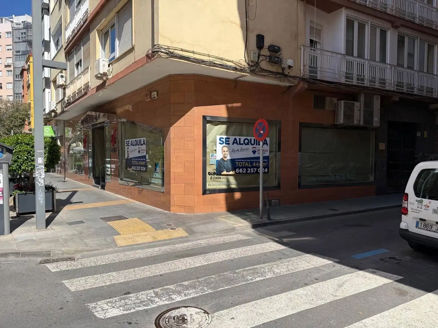 Local comercial de lloguer a Calle Calle San Leonardo, imagen 2