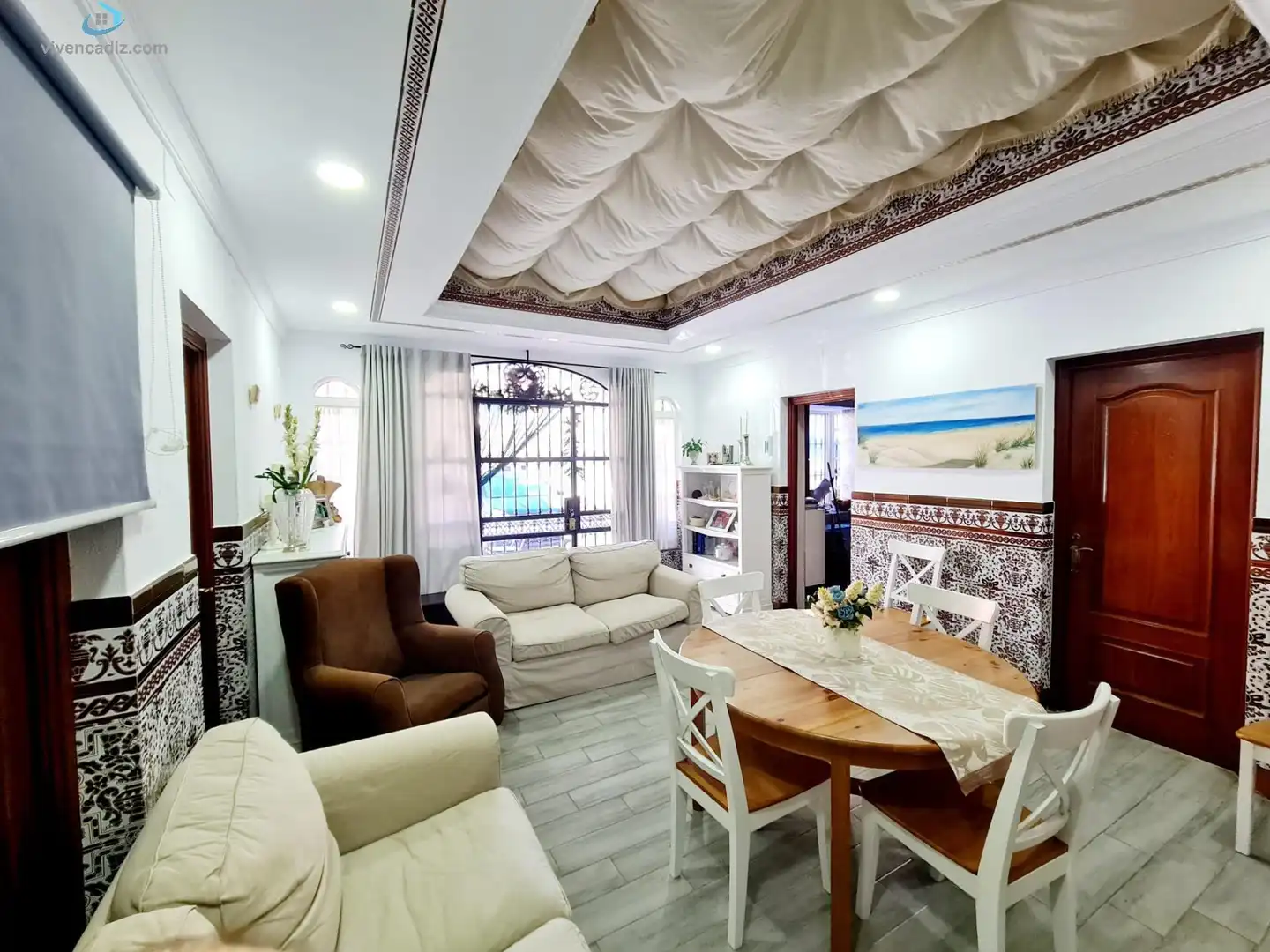 Sala d'estar de Casa o xalet en venda en San Fernando amb Traster