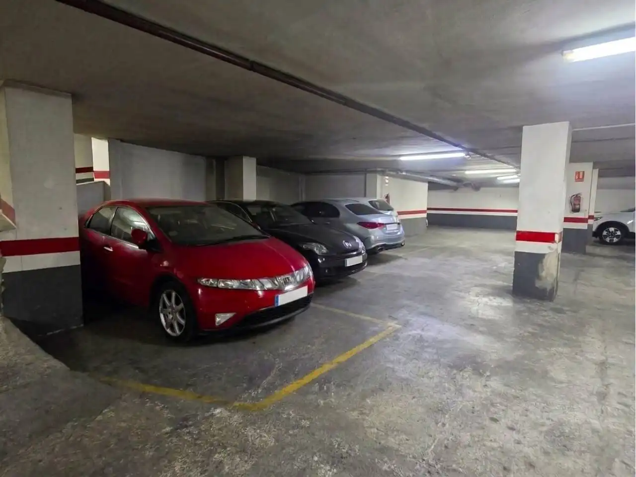 Parkplatz von Garage zur Miete in Valencia