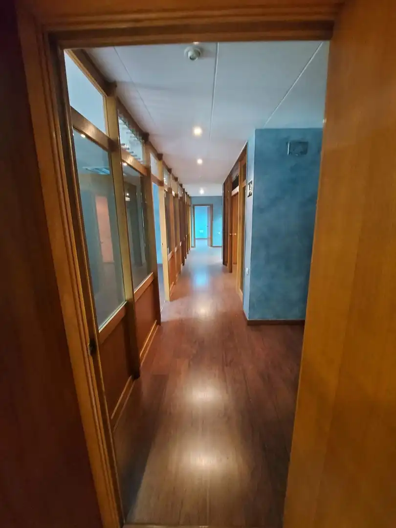 Office for sale in Murcia  with Air Conditioner and Heating