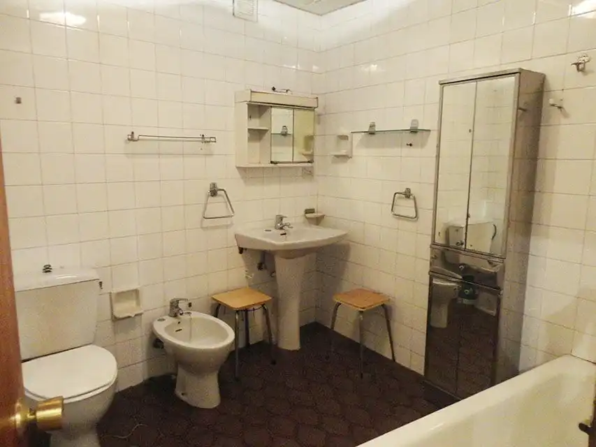 Baño de Edificio en venta en Salas de los Infantes