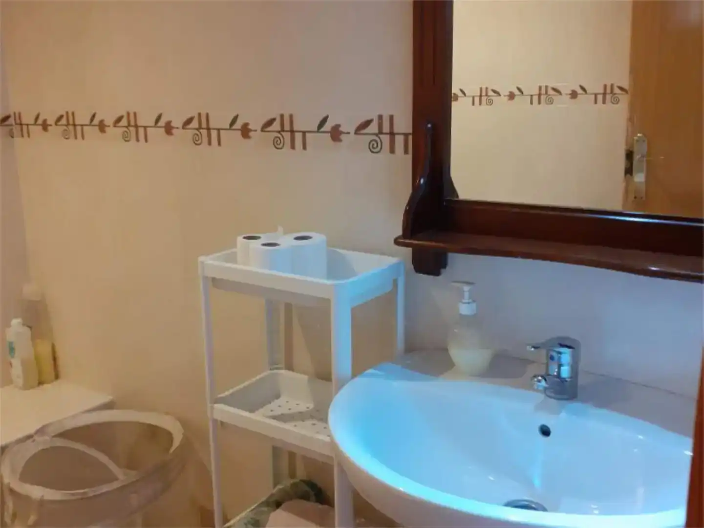 Baño de Piso para compartir en Murcia con Aire acondicionado y Amueblado