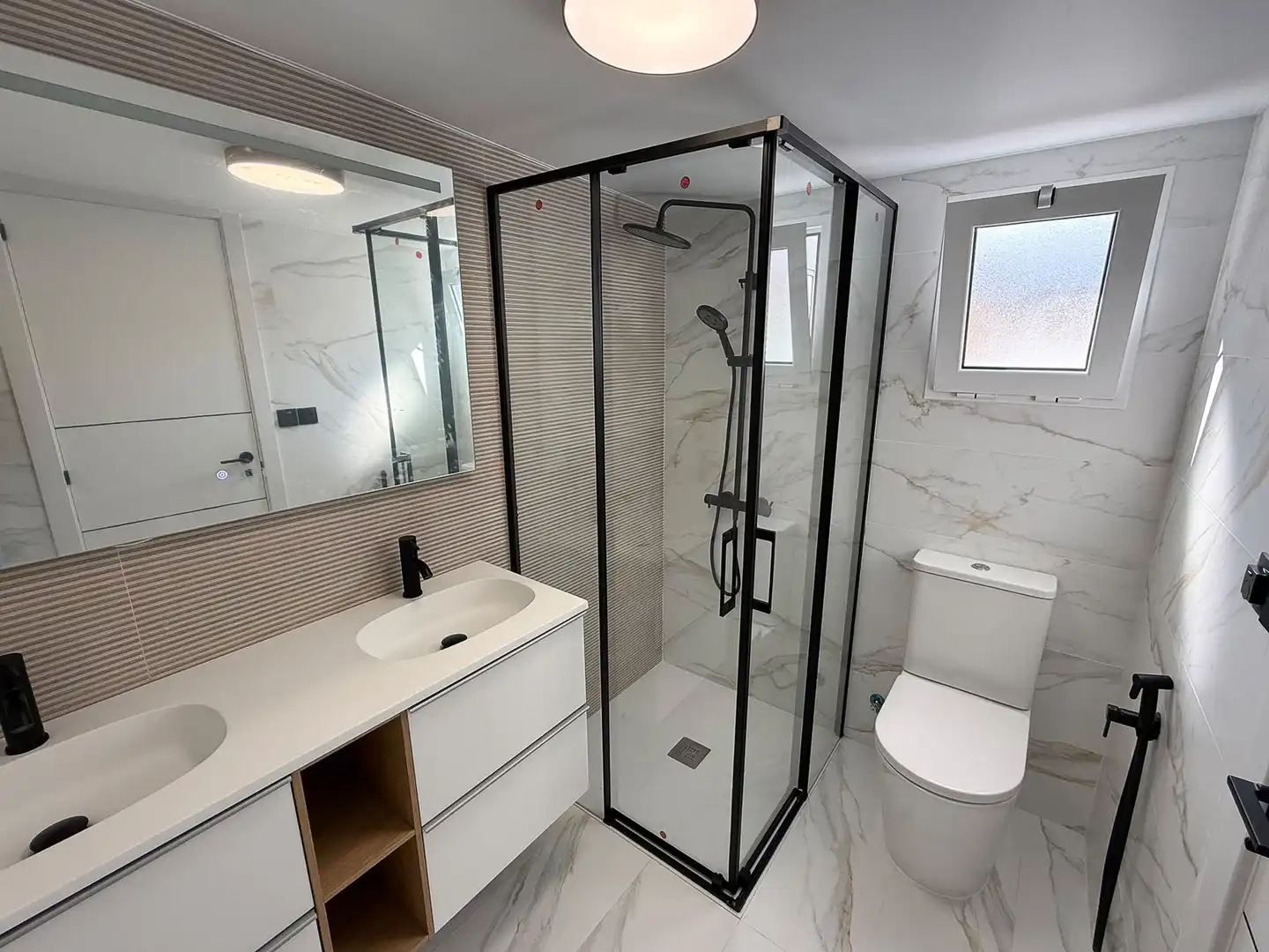 Bathroom of Houses for sale in La Alberca