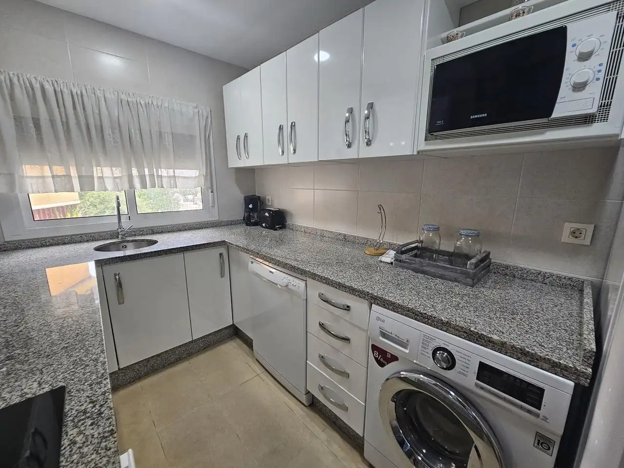 Flat for rent in Calle Alborán, Pago San José - Princi - Jerez