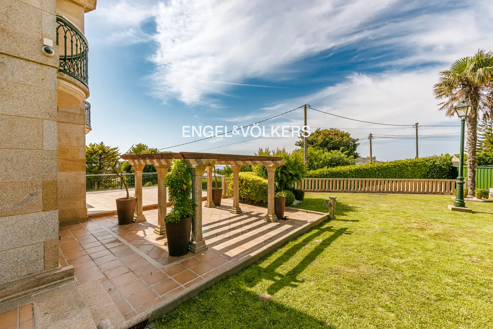 Terraza de Casa o chalet en venta en Nigrán con Calefacción, Jardín privado y Piscina
