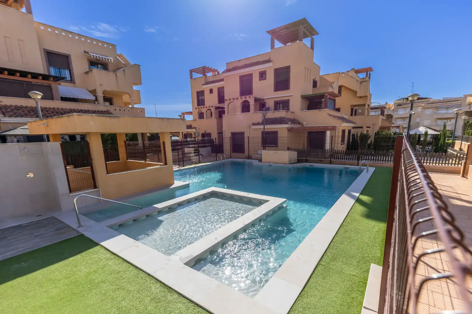 Schwimmbecken von Wohnungen zur Miete in Águilas mit Klimaanlage, Heizung und Terrasse