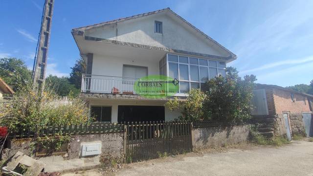 Casa-chalet en Venta en Esgos