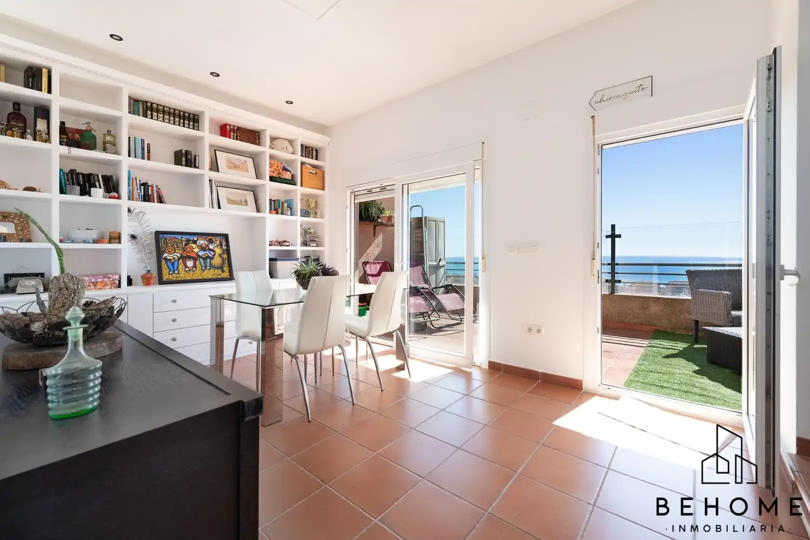 Sala de estar de Ático en venta en La Alcaidesa con Jardín privado, Terraza y Piscina comunitaria