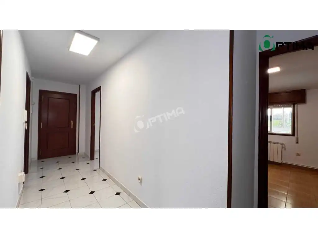 Piso en venta en Oroso