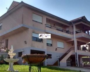 Exterior view of Single-family semi-detached for sale in Cangas   with Terrace and Balcony
