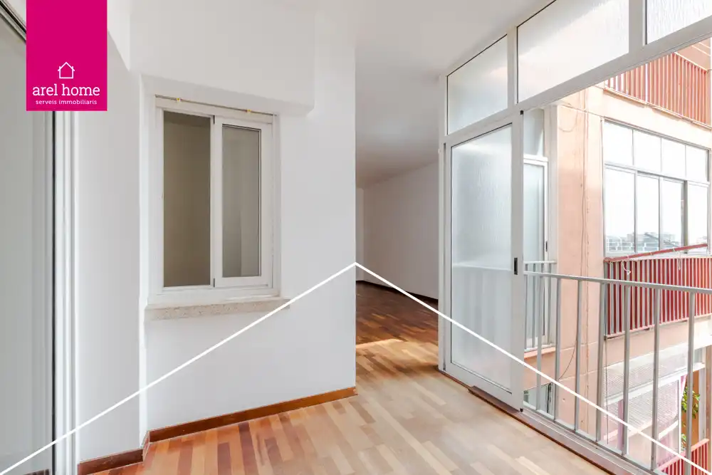 Terraza de Piso en venta en Esplugues de Llobregat con Calefacción, Parquet y Balcón