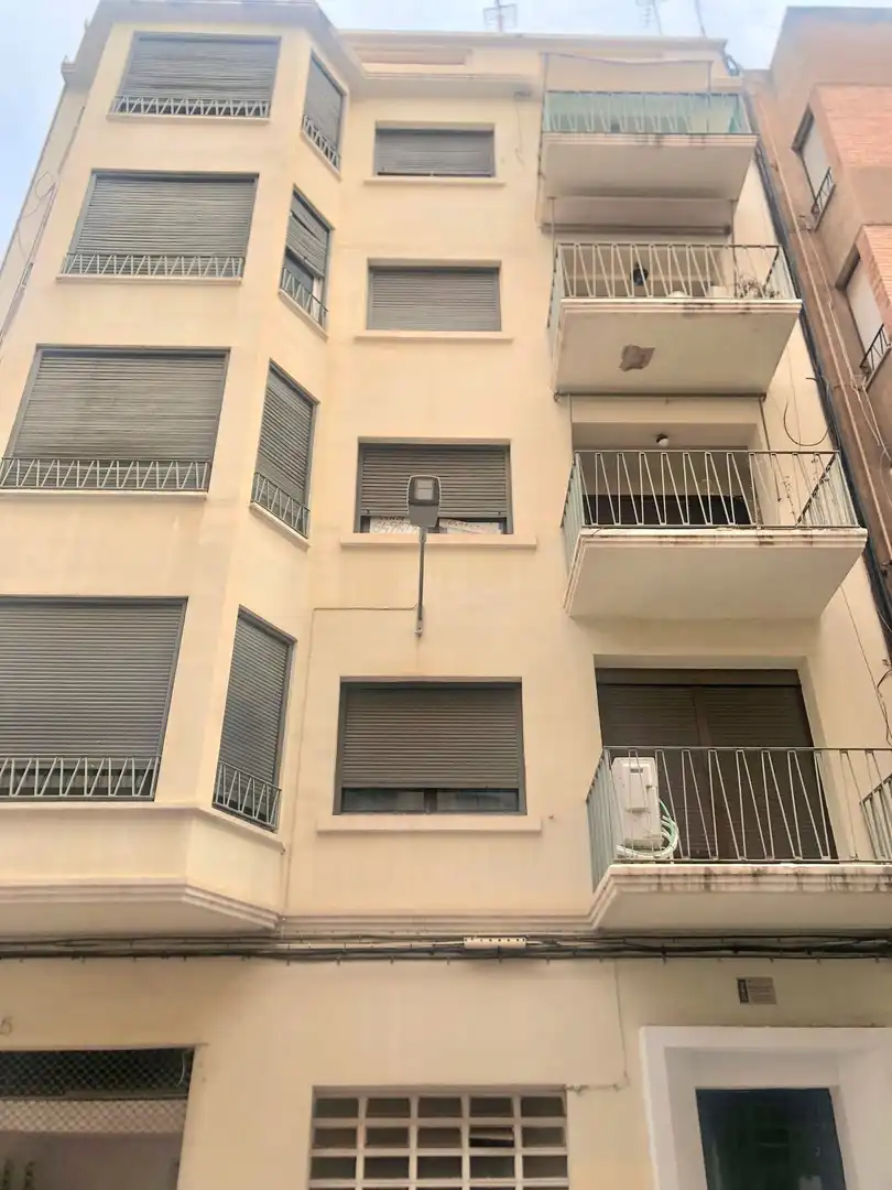 Vista exterior de Pis en venda en Castellón de la Plana / Castelló de la Plana amb Terrassa