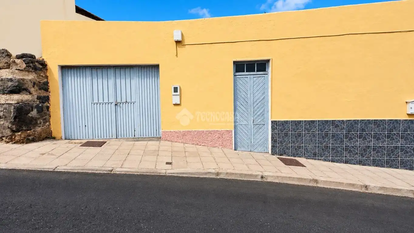 Vista exterior de Casa o chalet en venta en Candelaria con Jardín privado