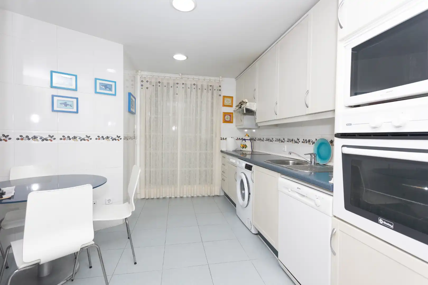 Kitchen of Flat for sale in Majadahonda  with Heating, Terrace and Storage room