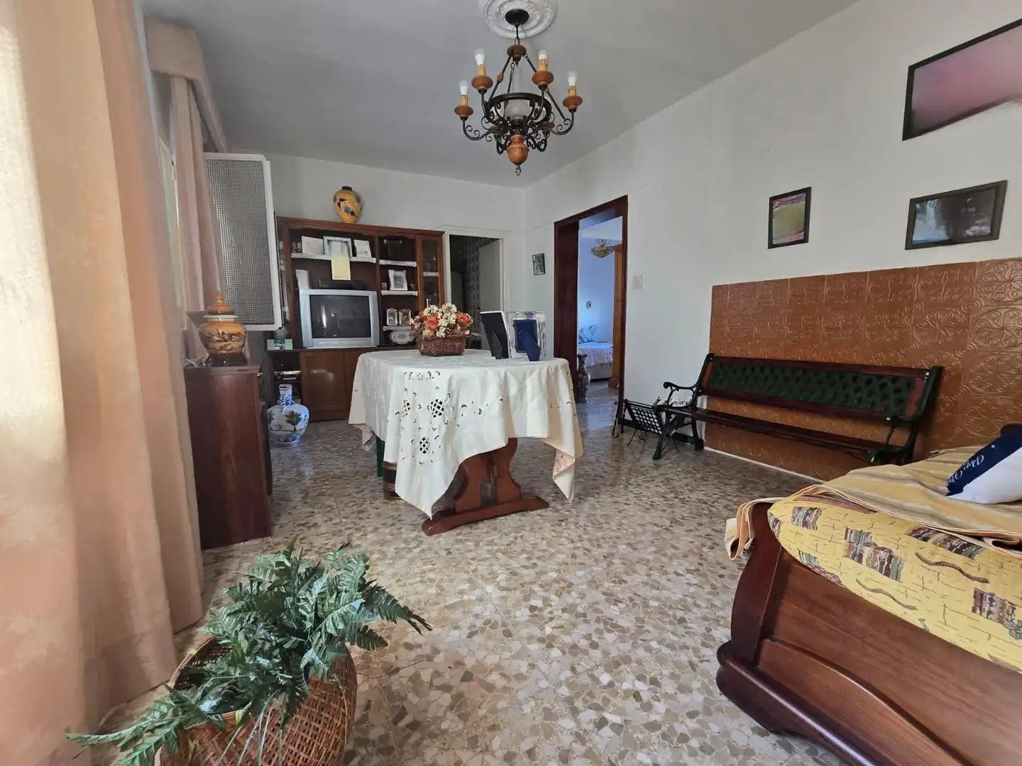 Sala de estar de Casa adosada en venta en Bormujos con Terraza, Trastero y Balcón