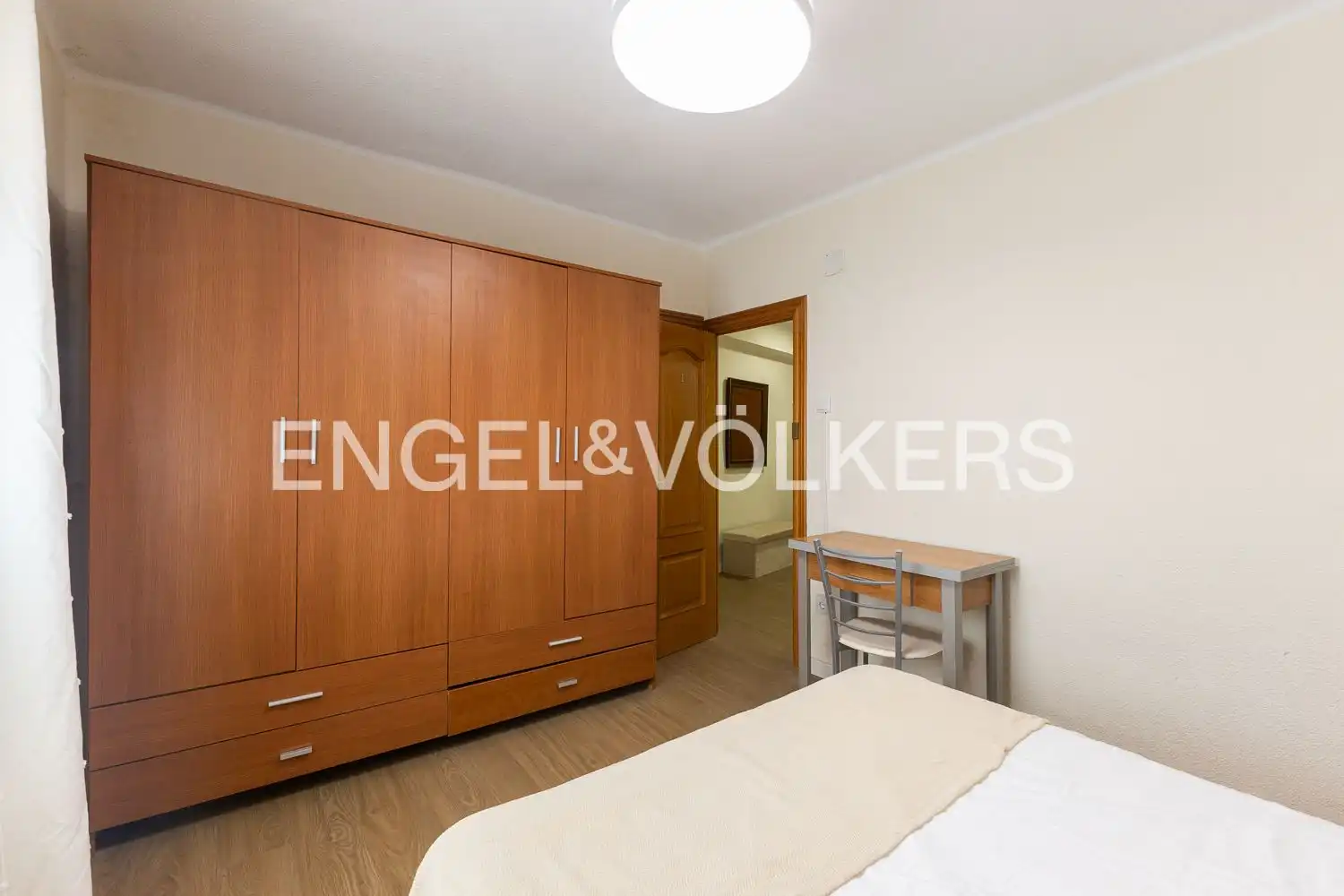 Habitación de Piso de alquiler en Valencia con Aire acondicionado, Calefacción y Terraza