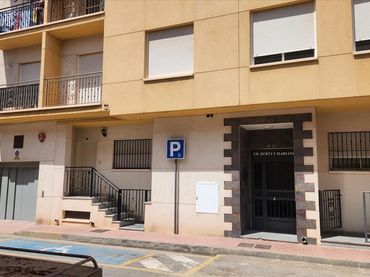 Einzelparkplatz zum Verkauf in Hospital