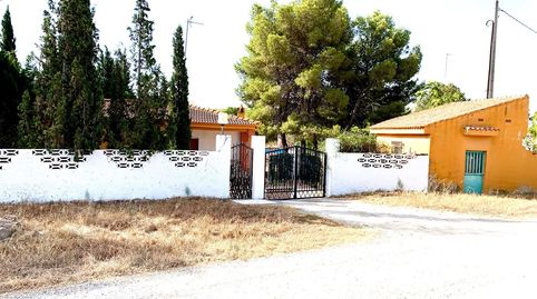 Foto 4 de Casa o xalet en venda a Avenida Peral , Urbanizaciones, Llíria