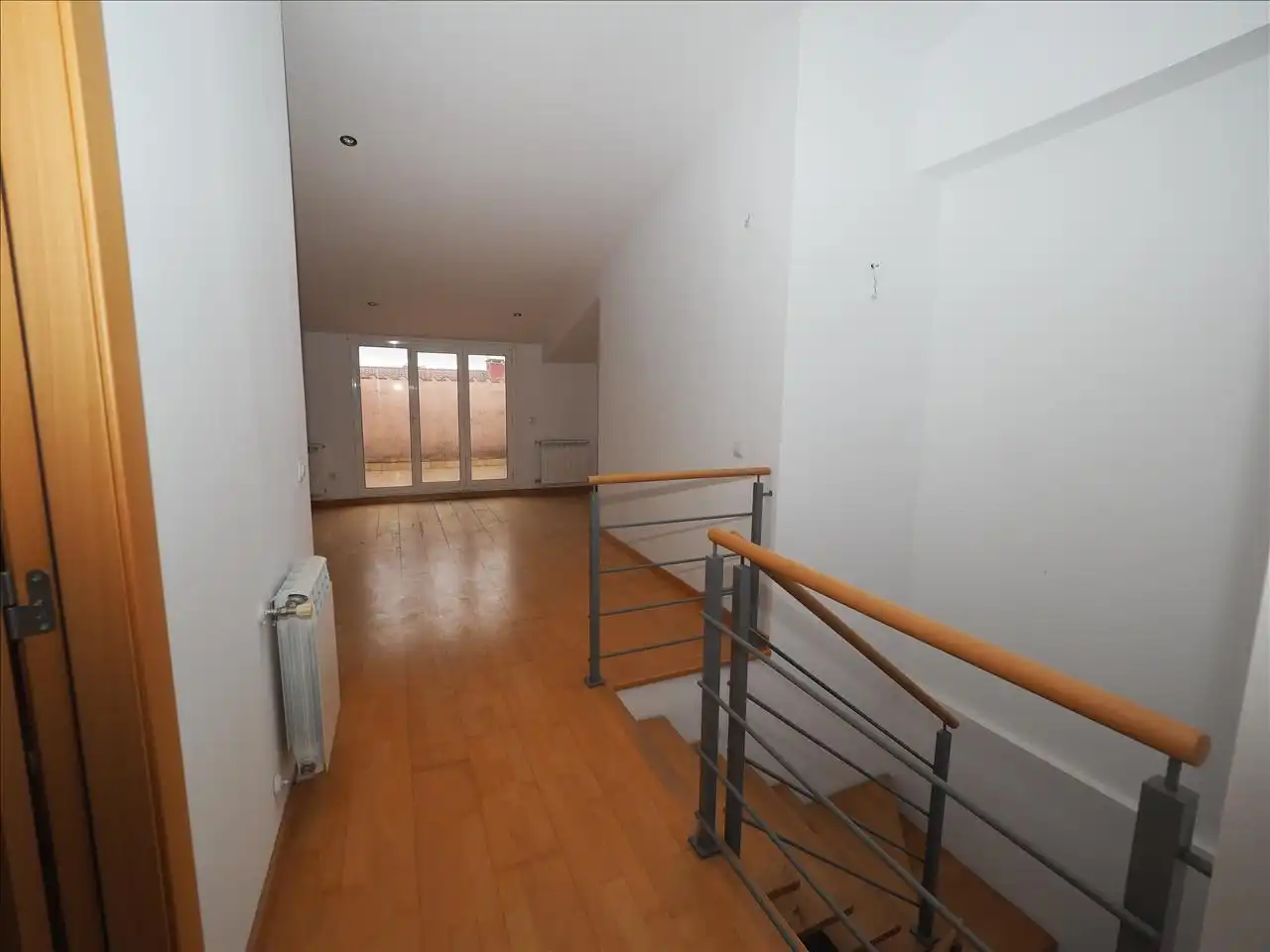 Dúplex en venta en Torelló con Calefacción, Terraza y Balcón