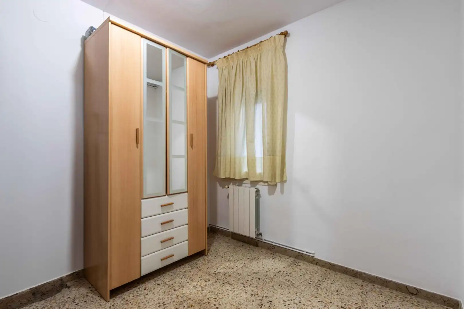 Dormitori de Pis en venda en Castellar del Vallès amb Calefacció i Balcó