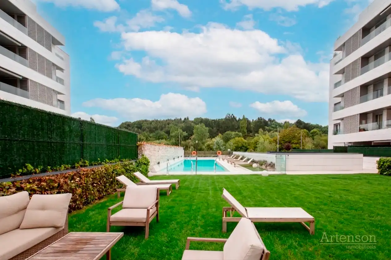 Piscina de Piso en venta en Berango con Calefacción, Terraza y Trastero
