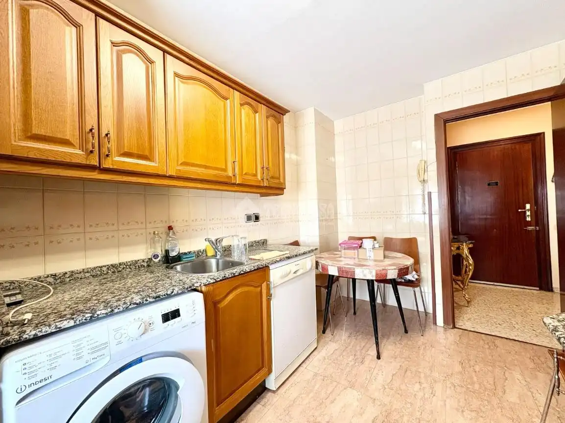 Cocina de Piso en venta en Sevilla con Aire acondicionado