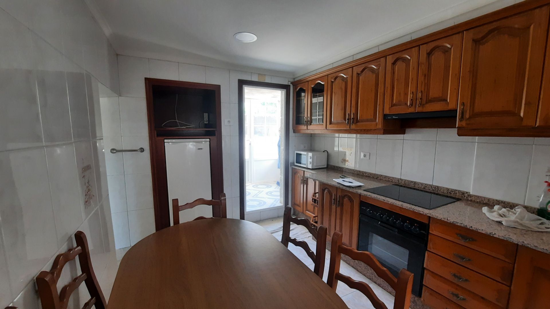 Cuina de Pis de lloguer en Vigo  amb Jardí privat, Parquet i Forn