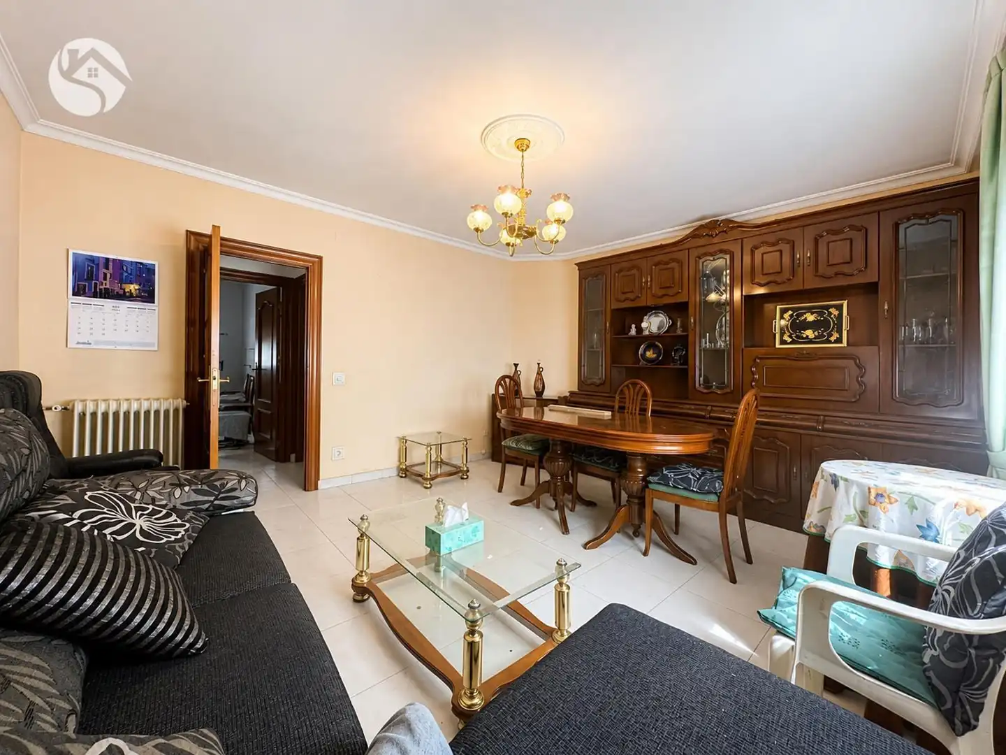 Sala de estar de Piso en venta en Cuenca con Calefacción, Trastero y Amueblado