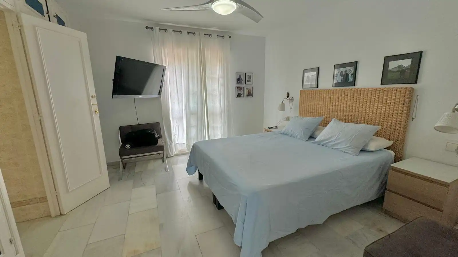 Dormitori de Casa o xalet en venda en Torremolinos amb Aire condicionat, Calefacció i Jardí privat