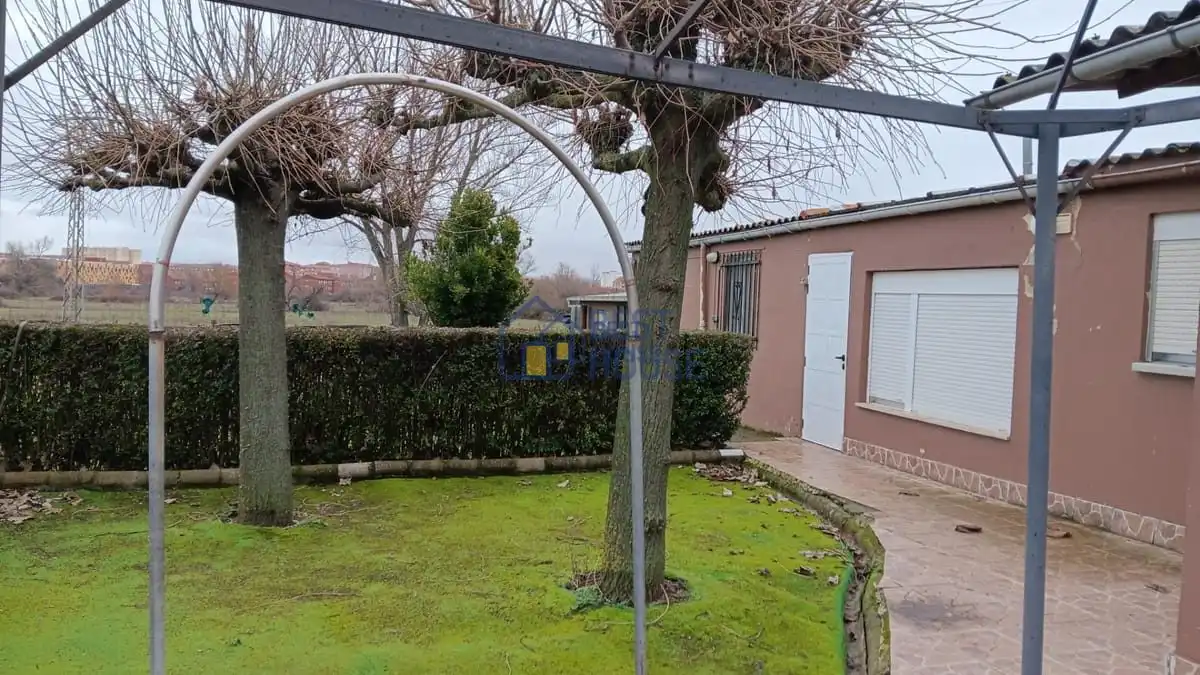 Terreni e lotti in vendita a Trobajo del Camino, imagen 6