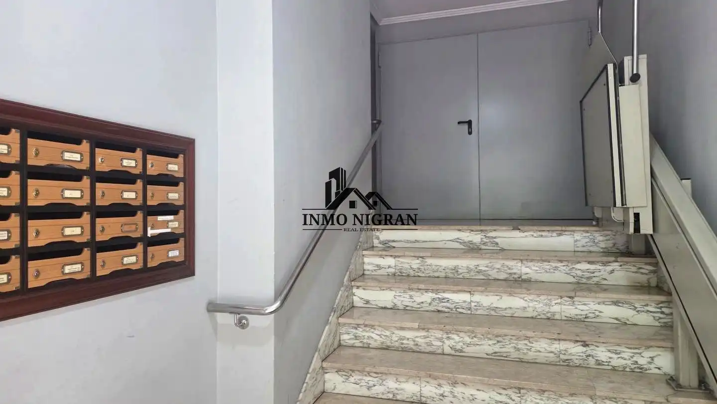 Piso en venta en Vigo  con Balcón