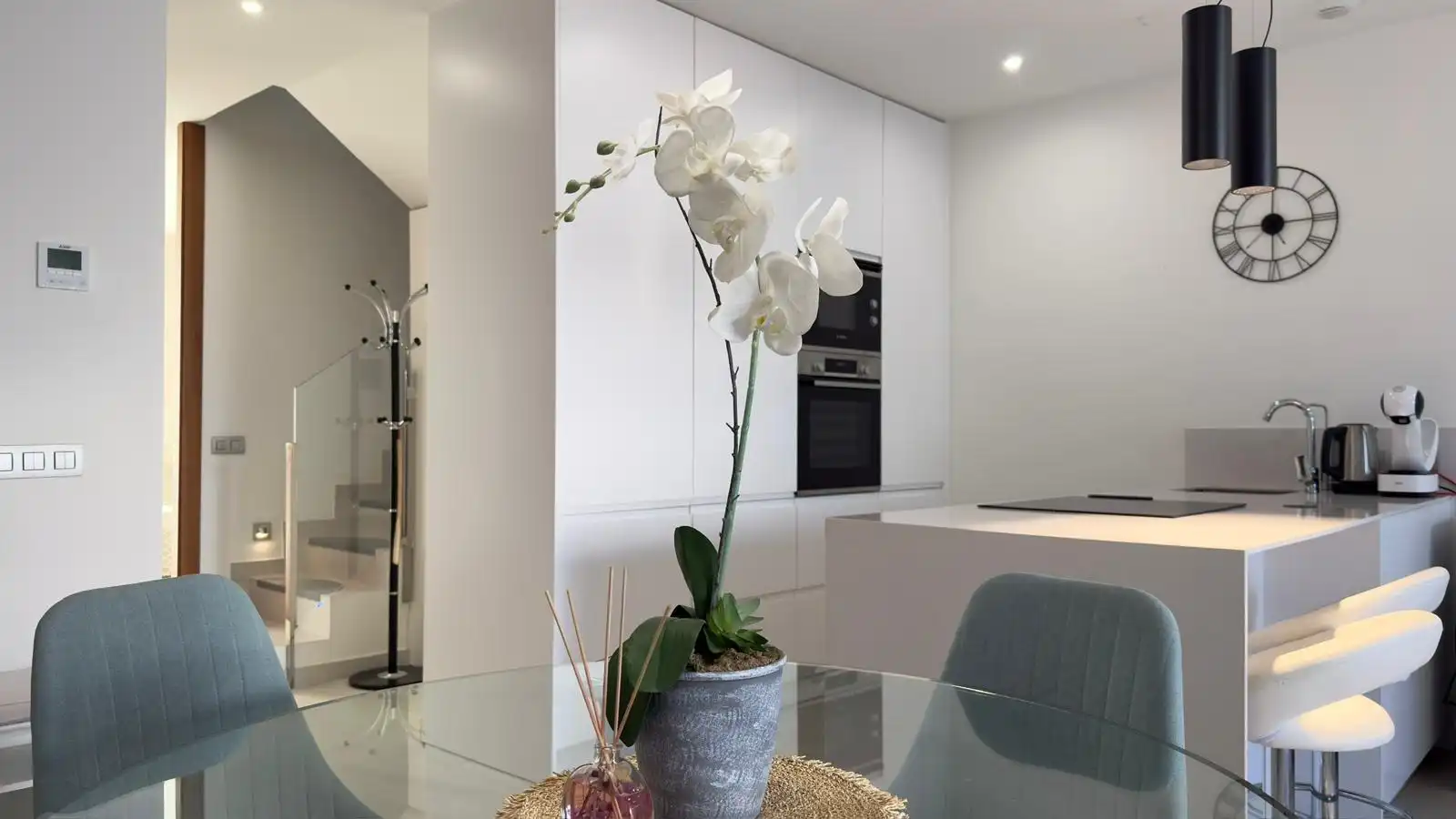 Cocina de Casa o chalet de alquiler en Finestrat con Aire acondicionado, Calefacción y Jardín privado
