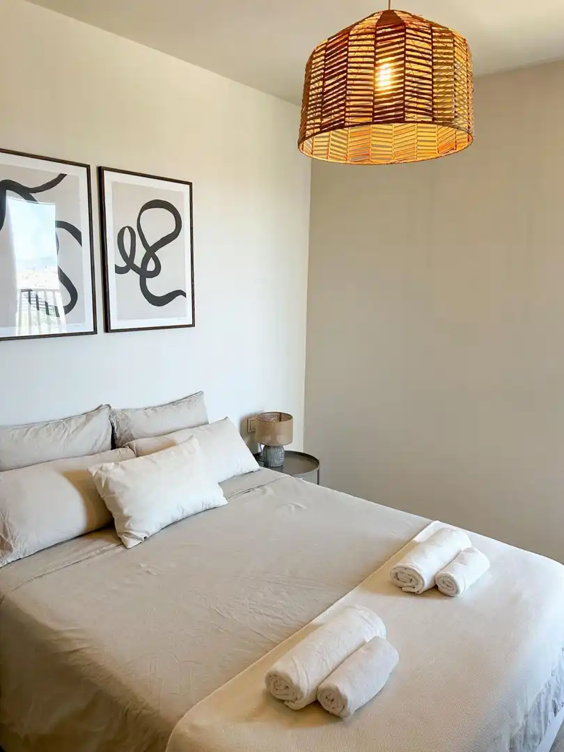 Dormitori de Apartament en venda en Málaga amb Piscina