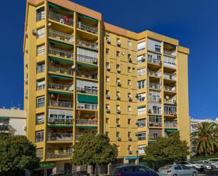 Exterior view of Flat for sale in  Sevilla Capital  with Air Conditioner, Terrace and Storage room