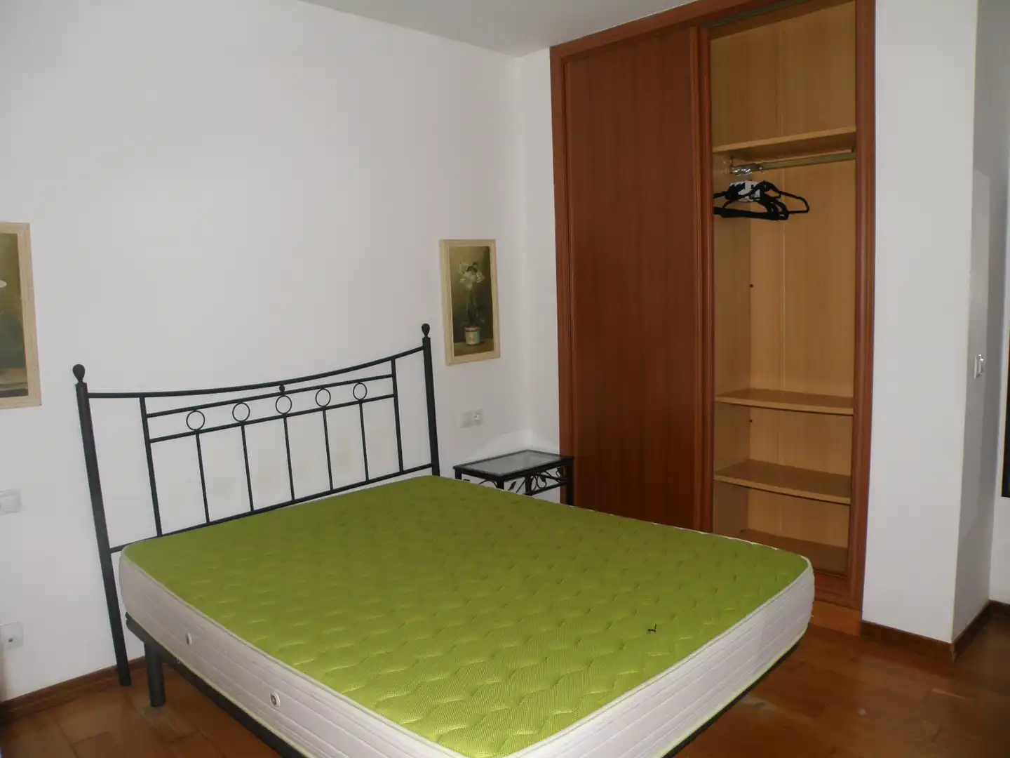 Dormitori de Apartament de lloguer en Padrón amb Parquet, Moblat i Forn