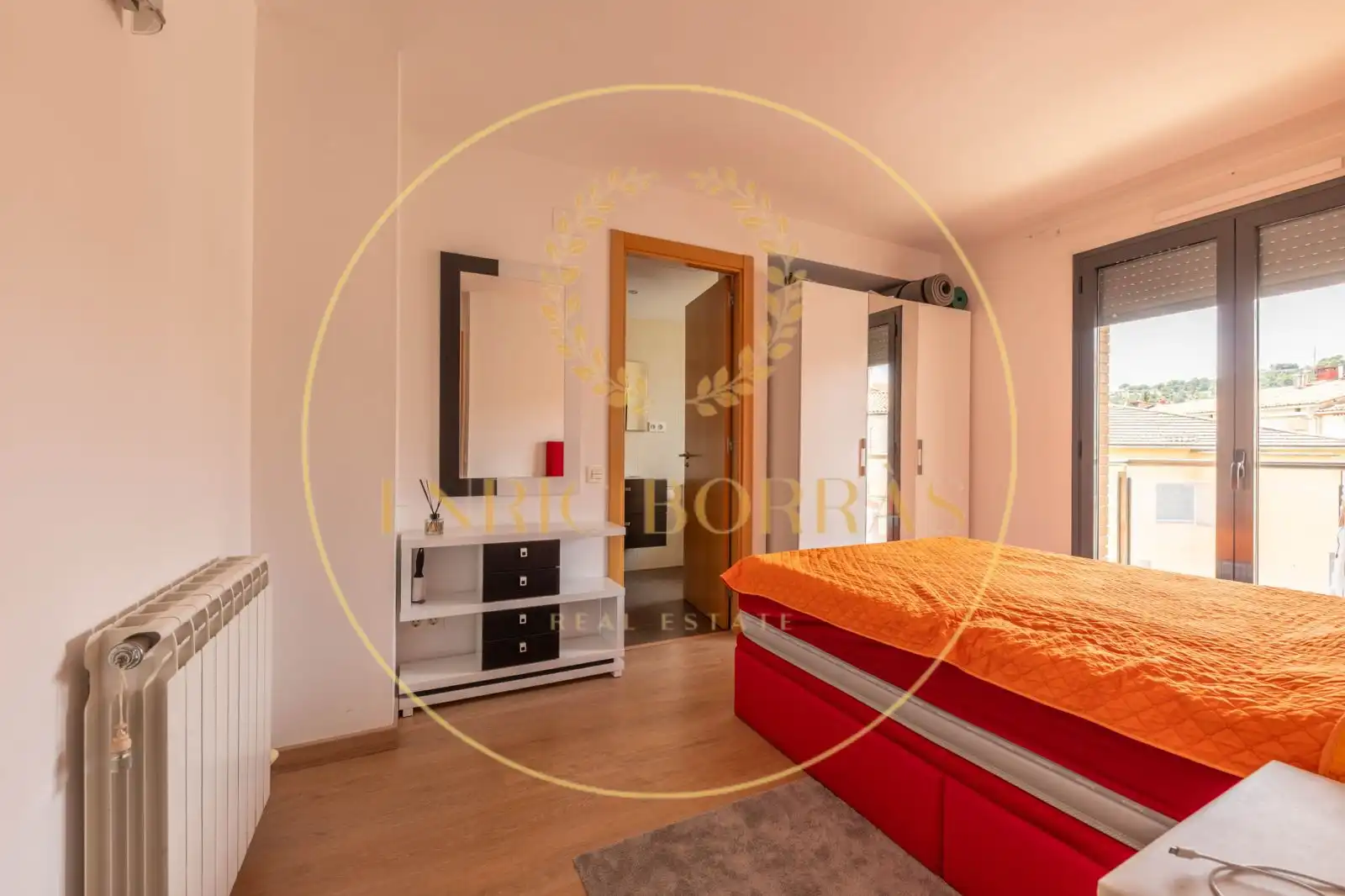 Habitación de Dúplex en venta en Gironella con Aire acondicionado, Calefacción y Jardín privado