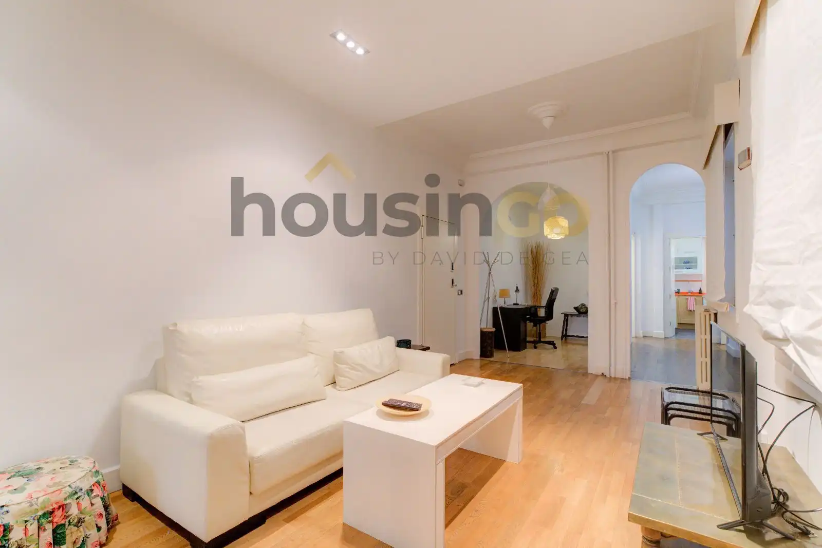 Living room of Flat for rent in Madrid  with Air Conditioner, Heating and Furnished