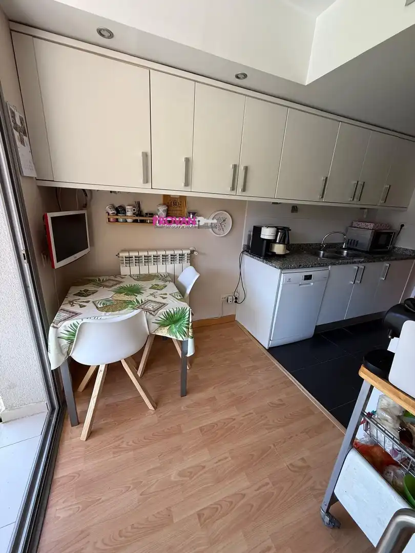 Piso en venta en Parla Este