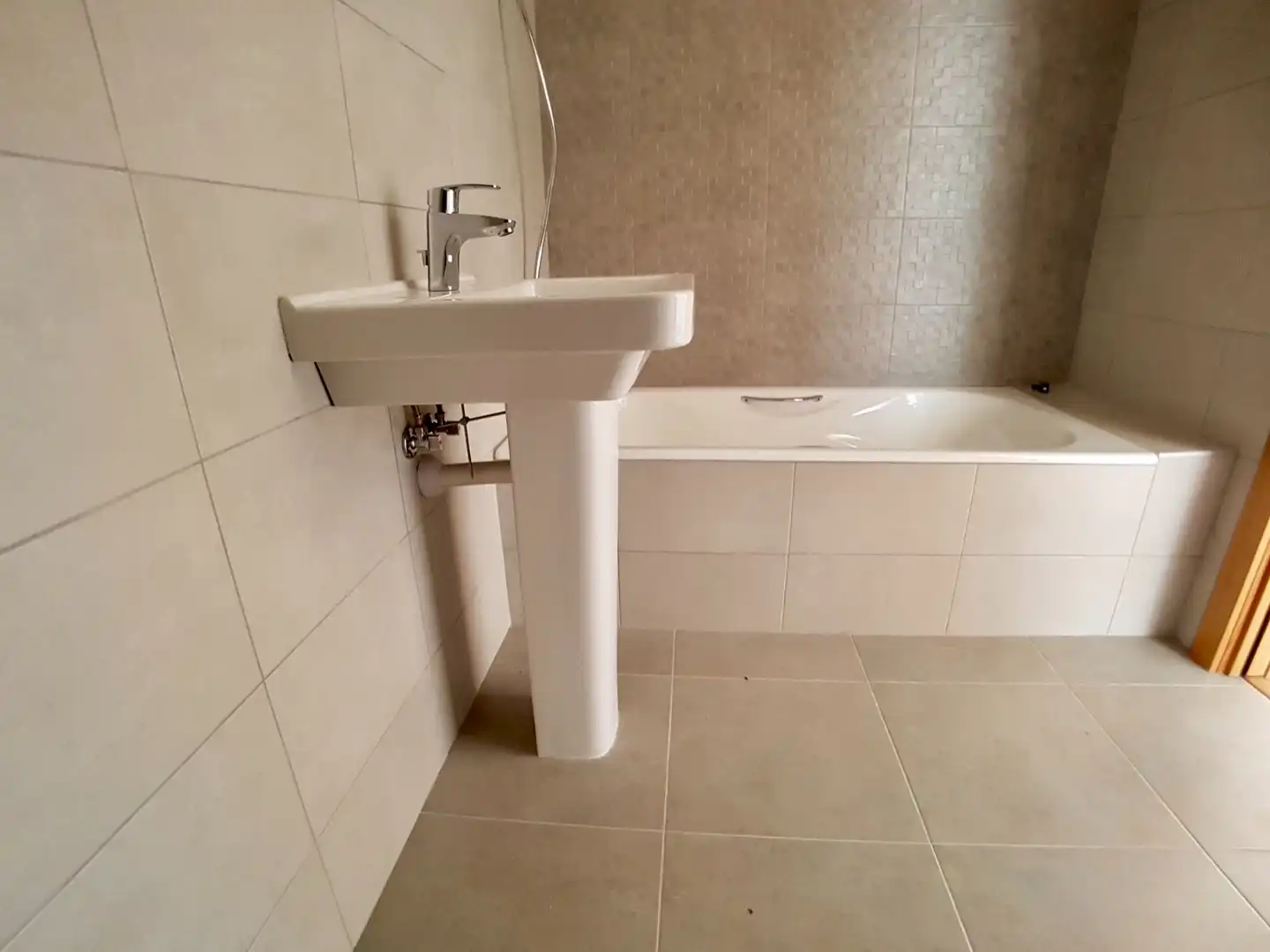 Bany de Àtic de lloguer en Sant Adrià de Besòs amb Aire condicionat, Calefacció i Parquet