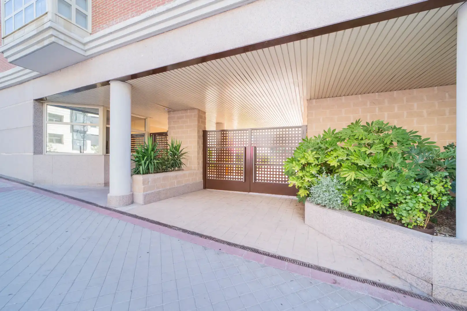 Flat for sale in Madrid  with Air Conditioner, Heating and Storage room