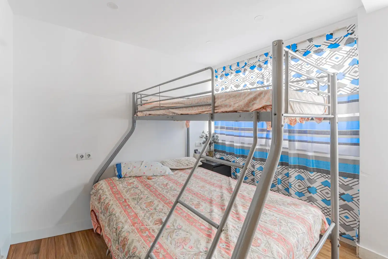 Bedroom of Flat for sale in  Palma de Mallorca  with Air Conditioner, Heating and Parquet flooring