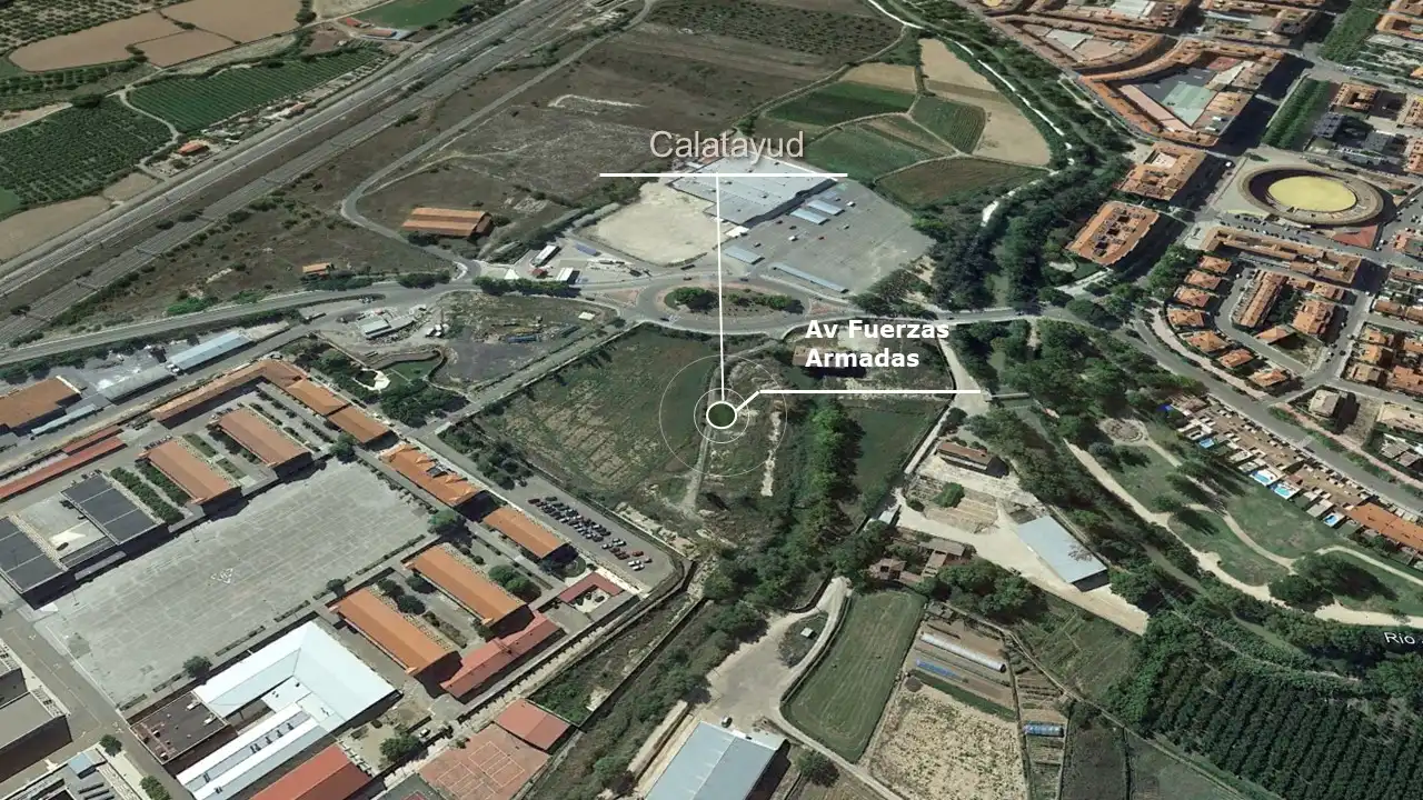 Terrenys i solars en venda a Av Fuerzas Armadas, imagen 4