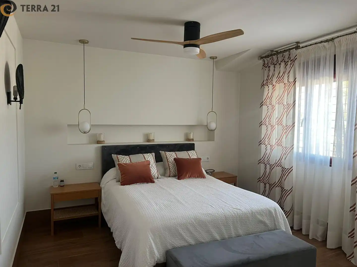 Bedroom of Houses for sale in Jaén  with Air Conditioner, Private garden and Swimming Pool
