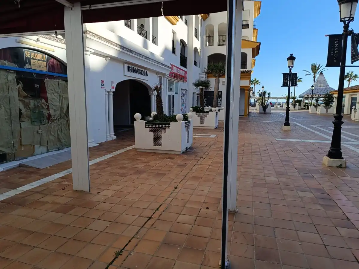 Exterior view of Premises for rent in Marbella  with Terrace