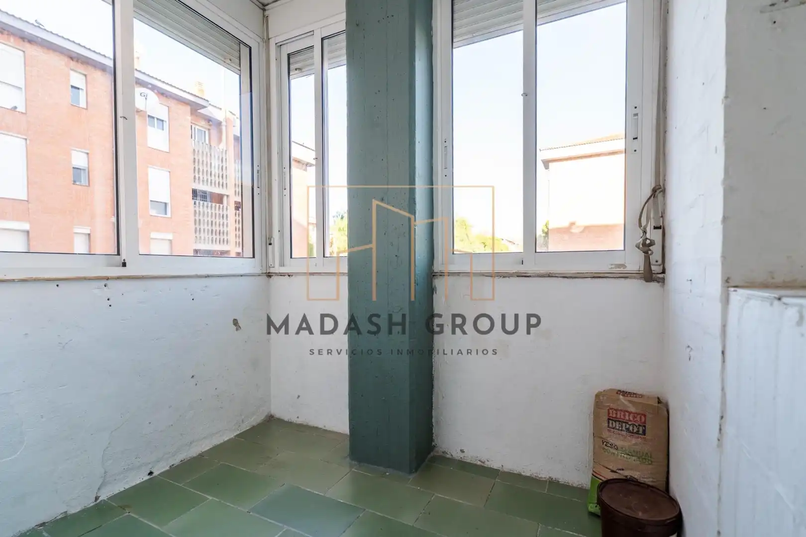 Vista exterior de Pis en venda en Reus amb Aire condicionat, Calefacció i Parquet